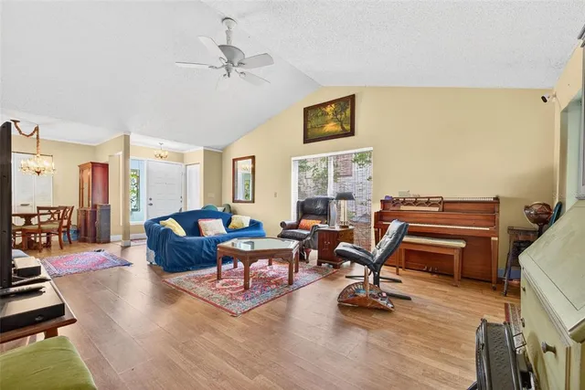 $194,900 | 386 San Jose Drive, Winter Haven, FL 33884