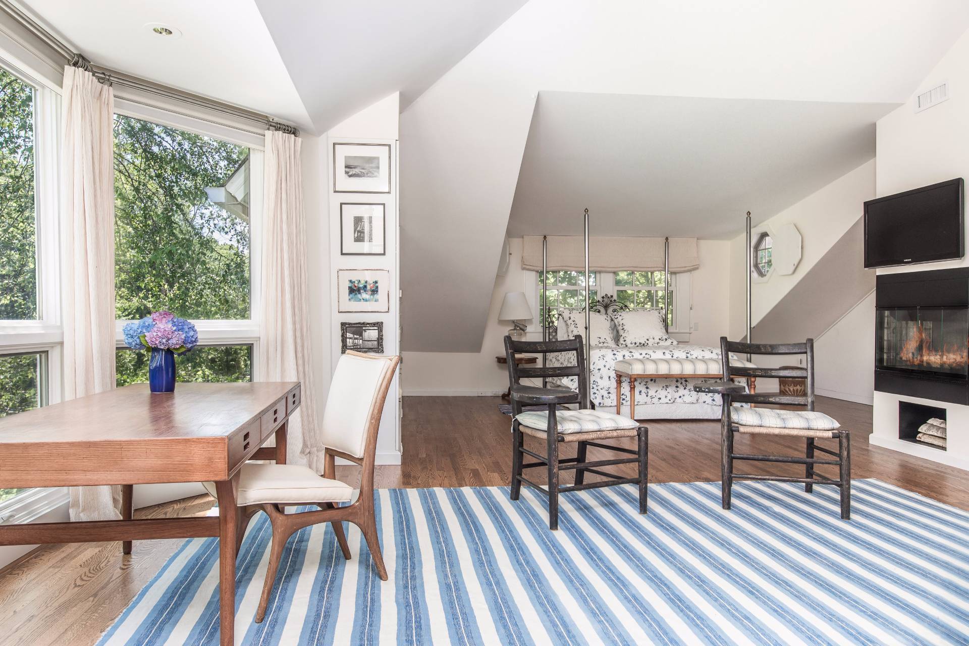 86 Georgica Road East Hampton, NY 11937 - Photo 7 of 20 a living room with furniture and a wooden floor
