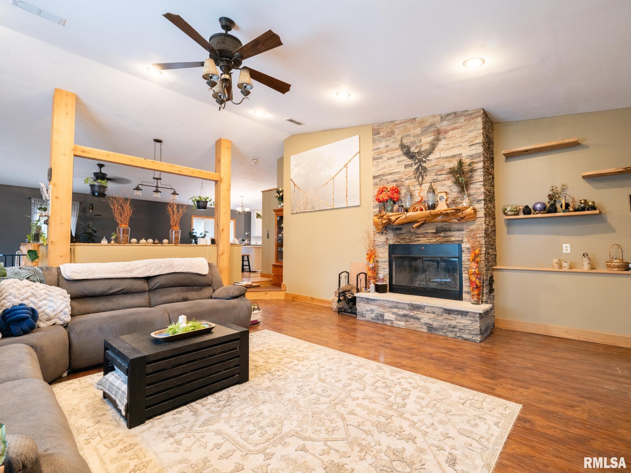 406 West Fast Avenue Mackinaw, IL 61755 - Photo 5 of 51