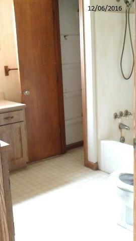 2354 Eastbrook Road New Castle, PA 16105 - Photo 5 of 6