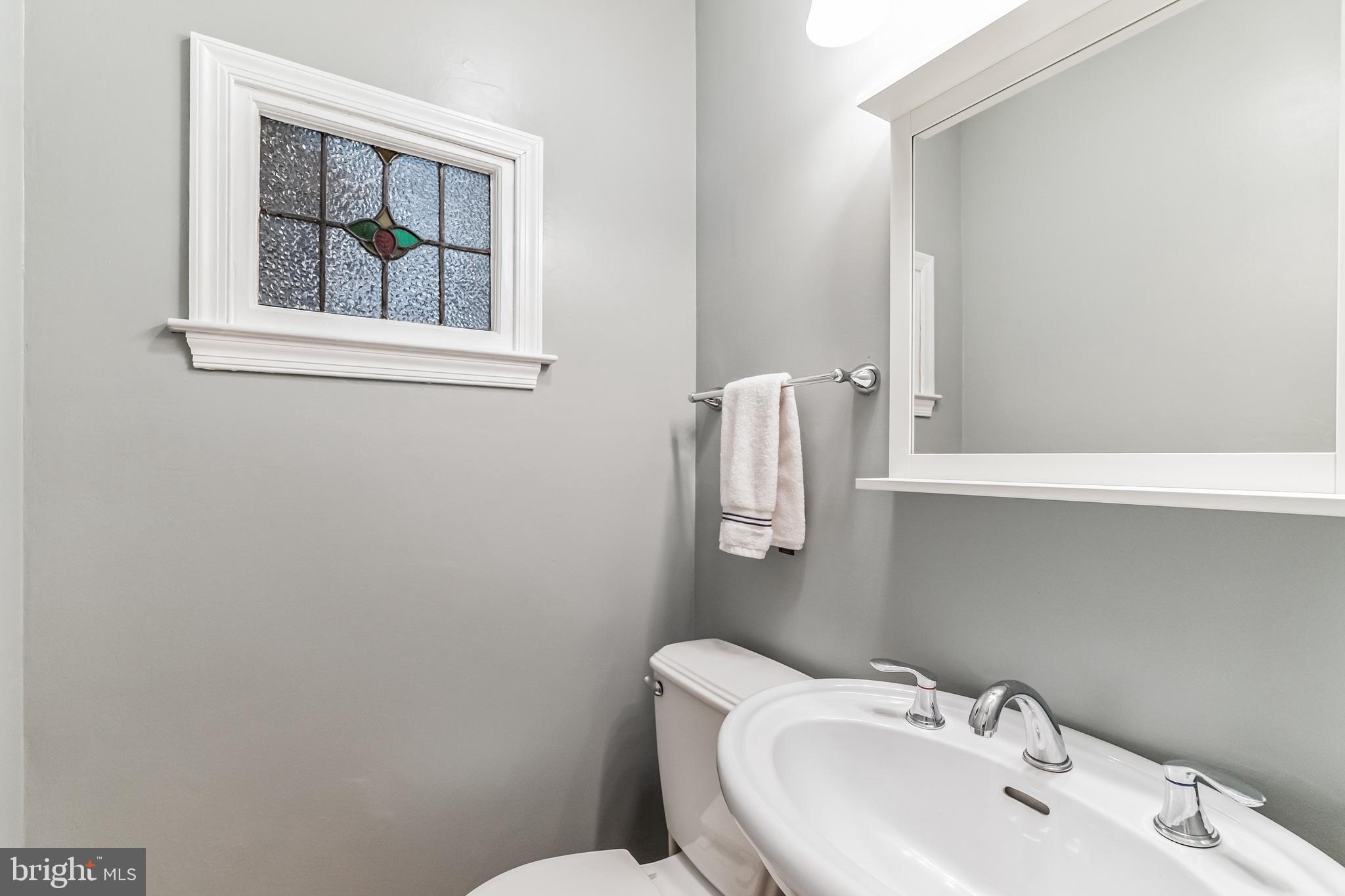 2046 Spring Valley Road Lansdale, PA 19446 - Photo 22 of 50 Main Level