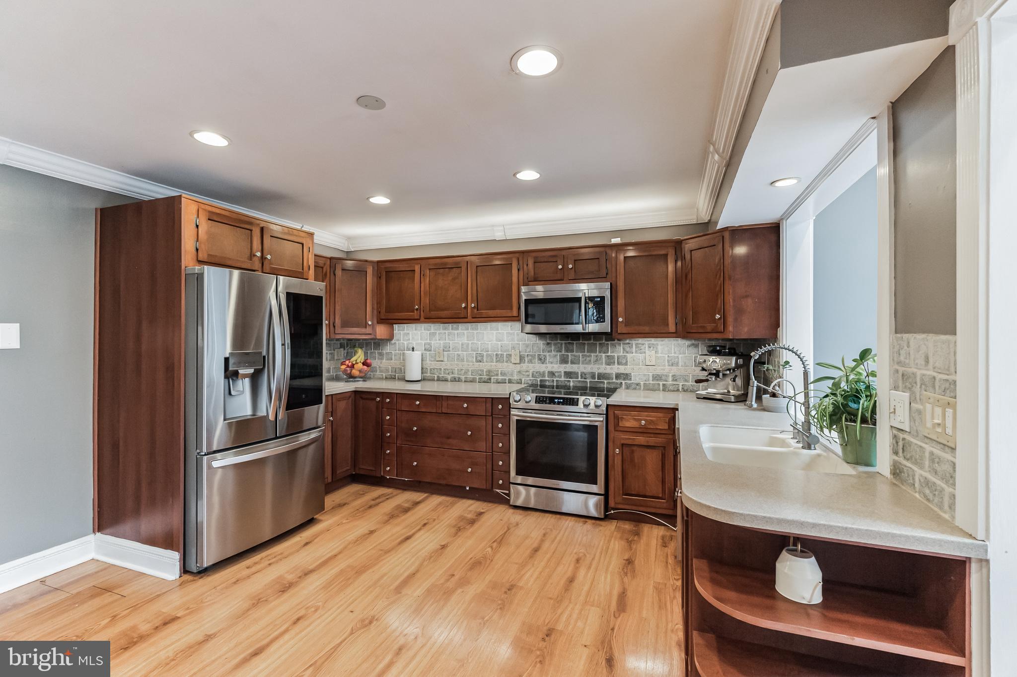 2046 Spring Valley Road Lansdale, PA 19446 - Photo 10 of 50 Gallery Image 10