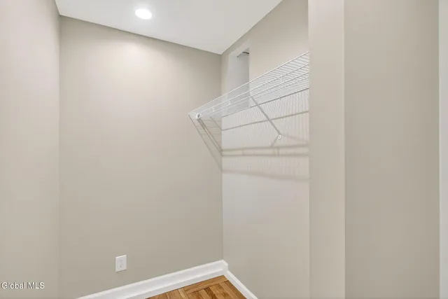 $399,800 | 2965 Hillcrest Road, Niskayuna, NY 12309