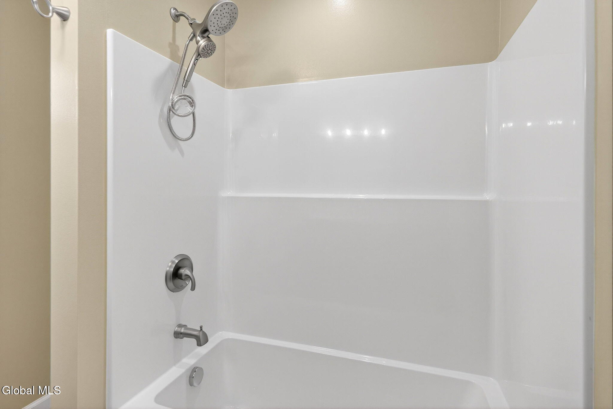 2965 Hillcrest Road Niskayuna, NY 12309 - Photo 19 of 25 19-web-or-mls-DSC08085