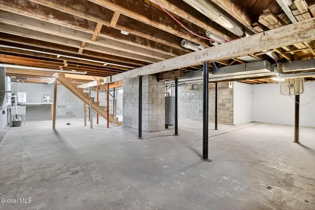 $399,800 | 2965 Hillcrest Road, Niskayuna, NY 12309