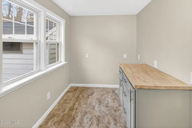 $399,800 | 2965 Hillcrest Road, Niskayuna, NY 12309