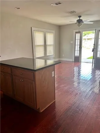 $1,400 | 5522 Woodlawn Place, New Orleans, LA 70124