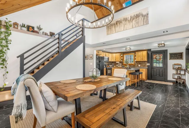 $649,000 | 33 Comikev Lane, Winterport, ME 04496