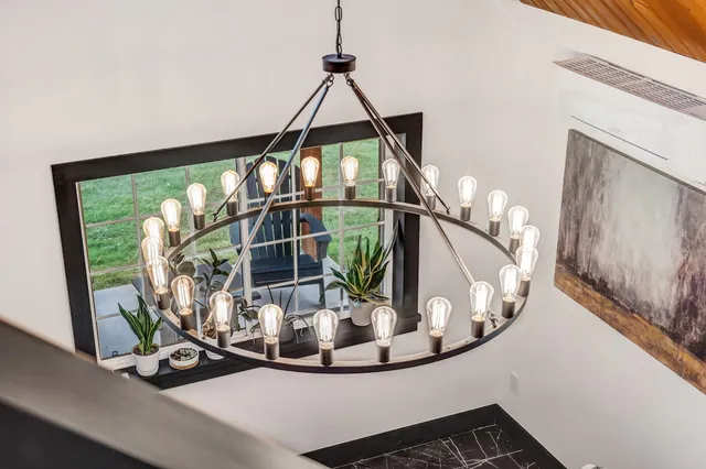 $649,000 | 33 Comikev Lane, Winterport, ME 04496