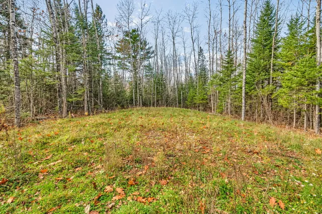 $649,000 | 33 Comikev Lane, Winterport, ME 04496