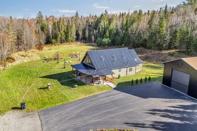 $649,000 | 33 Comikev Lane, Winterport, ME 04496