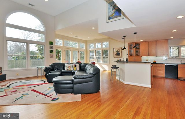 $1,125,000 | 5614 Namakagan Road, Bethesda, MD 20816