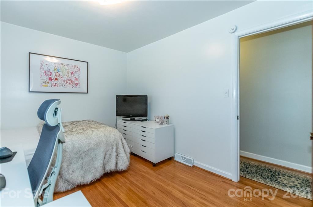 3612 Woodleaf Road Charlotte, NC 28205 - Photo 31 of 45 Gallery Image 31