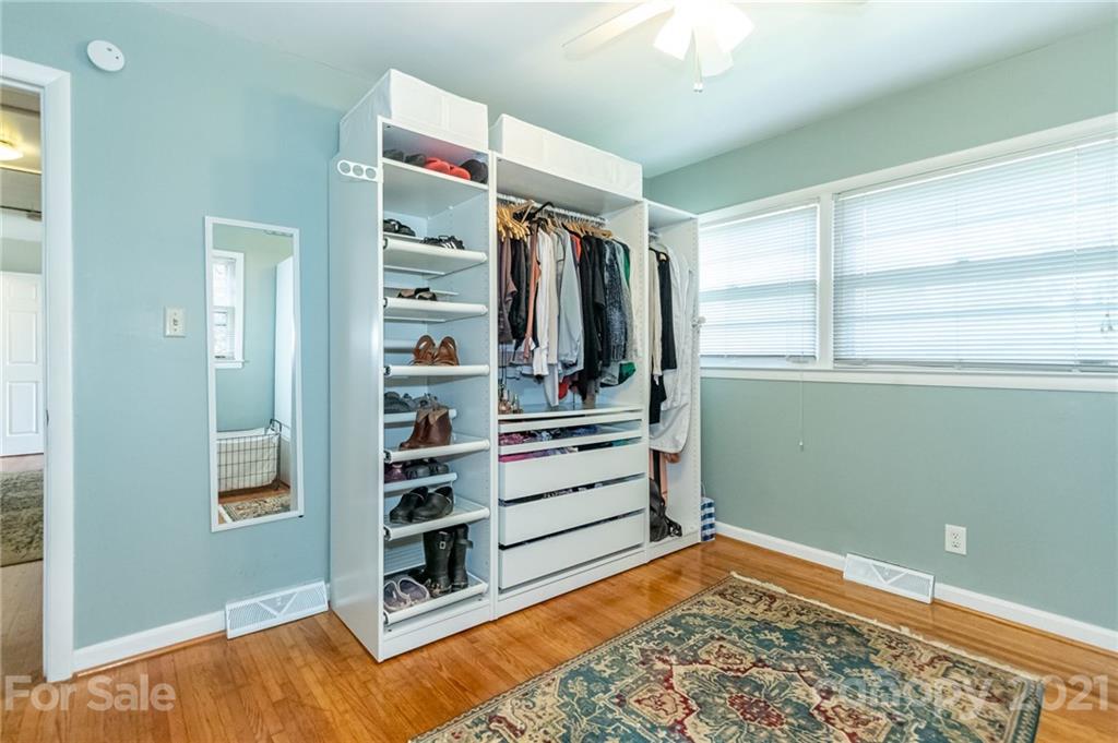 3612 Woodleaf Road Charlotte, NC 28205 - Photo 32 of 45 Gallery Image 32