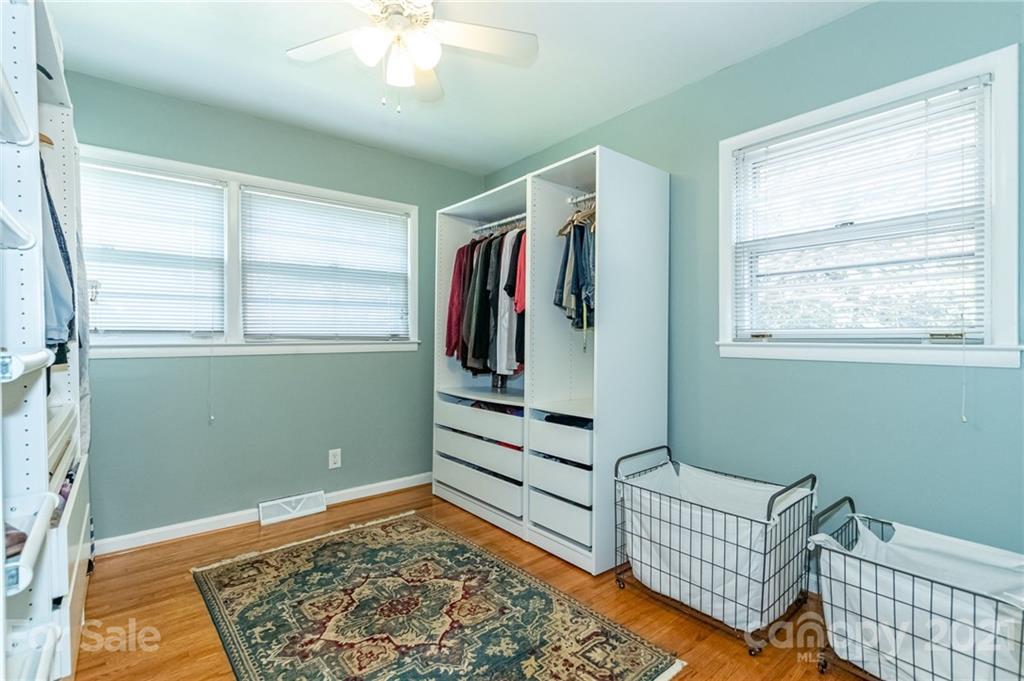 3612 Woodleaf Road Charlotte, NC 28205 - Photo 34 of 45 Gallery Image 34