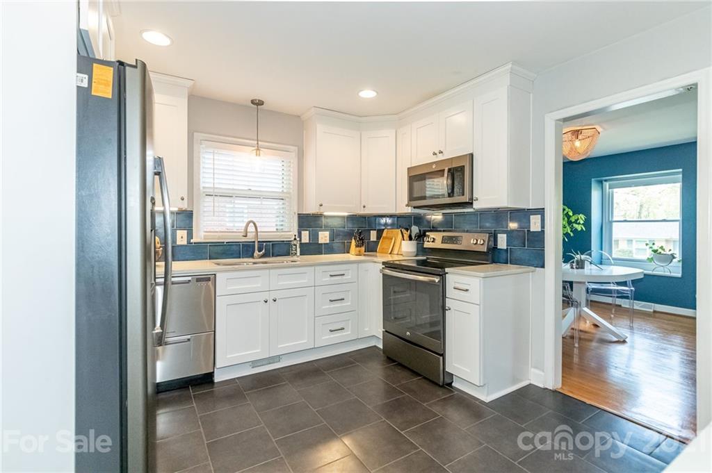 3612 Woodleaf Road Charlotte, NC 28205 - Photo 8 of 45 Gallery Image 8