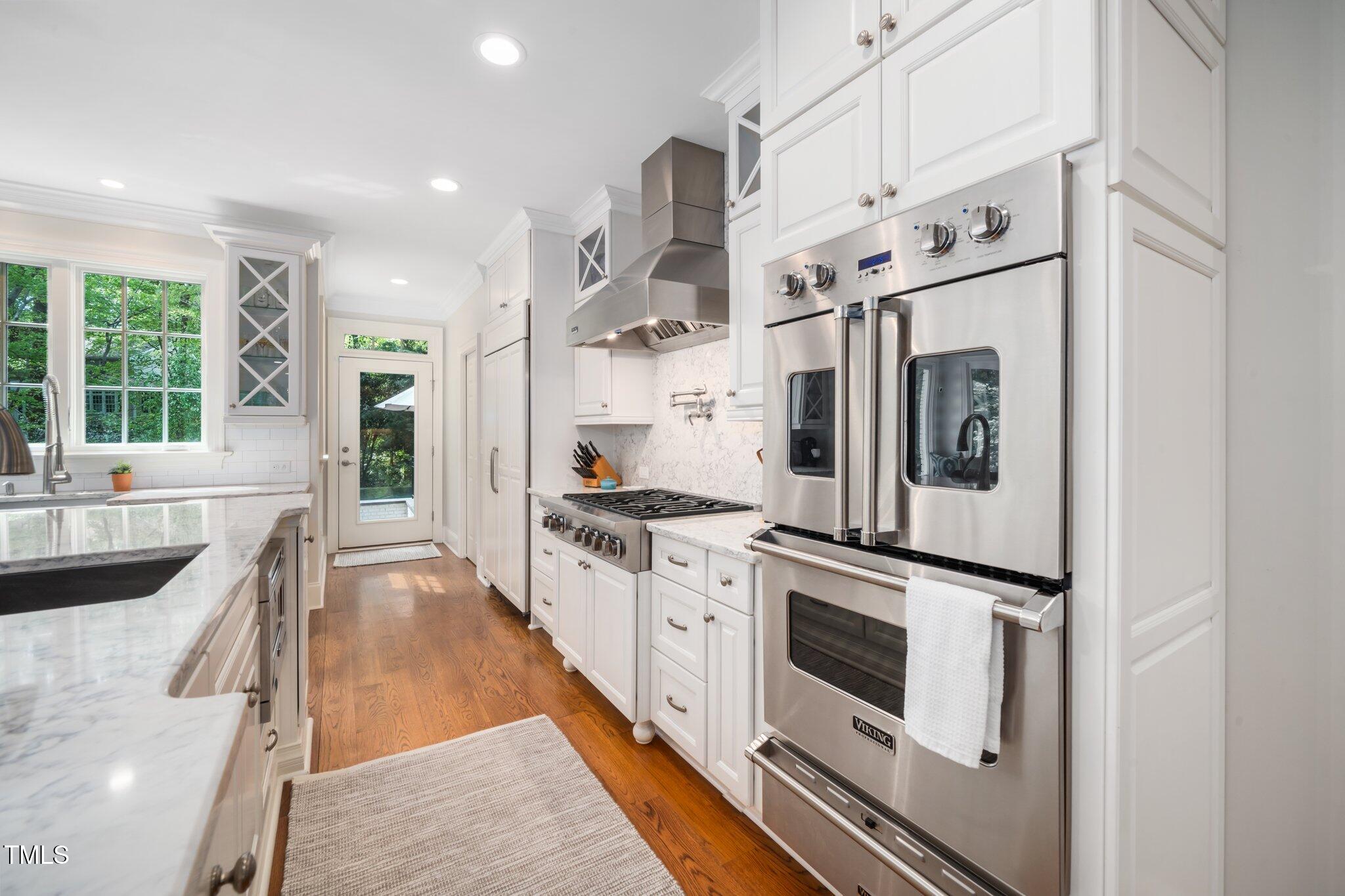 2105 White Oak Road Raleigh, NC 27608 - Photo 11 of 55 19-web-or-mls-2105 White Oak (70 of 498)