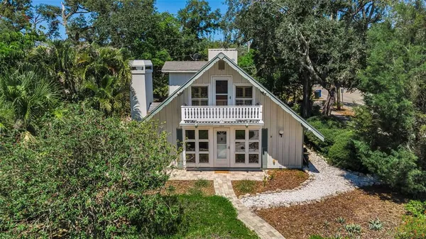 $515,000 | 380 Colonial Court, Dunedin, FL 34698