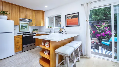 $687,000 | 1411 Casa Buena Drive, Unit 46, Corte Madera, CA 94925