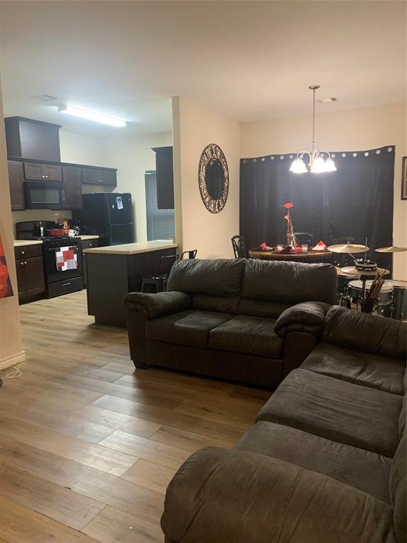 5335 Bettes Lane Beaumont, TX 77708 - Photo 3 of 16
