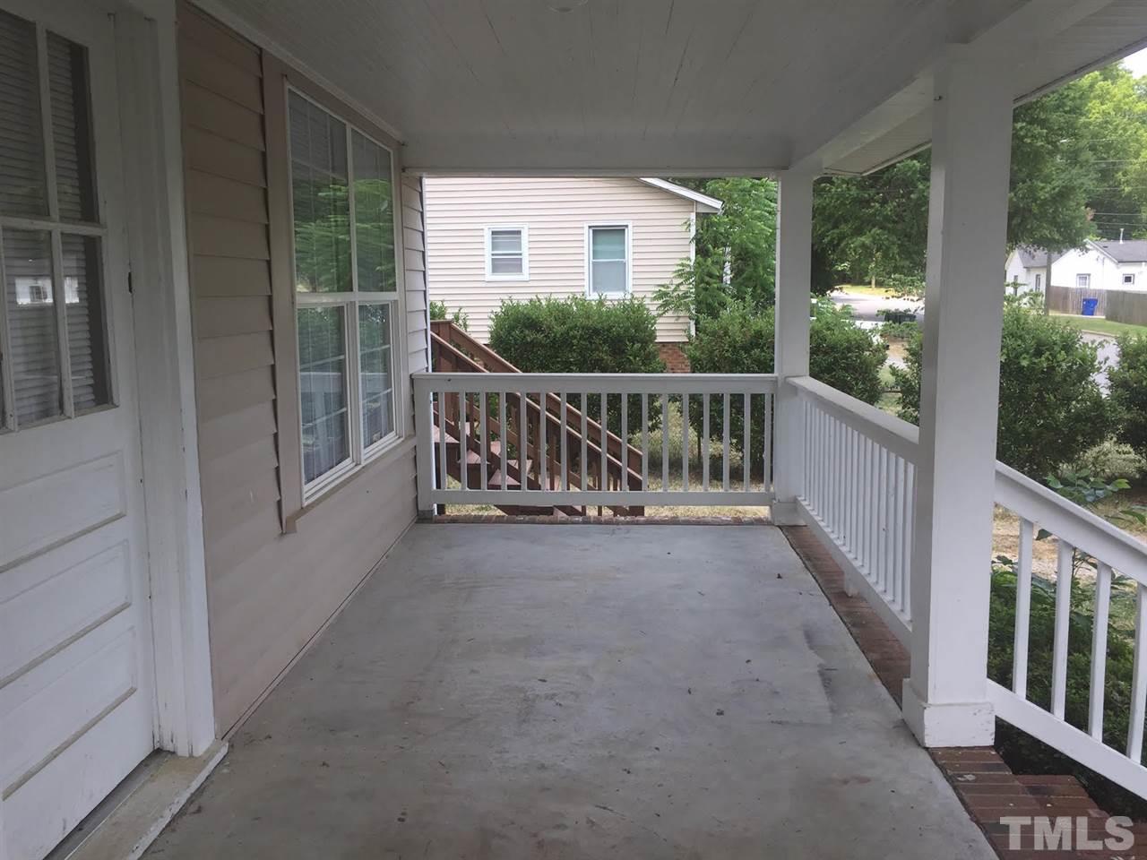 1512 Green Street Raleigh, NC 27603 - Photo 11 of 30