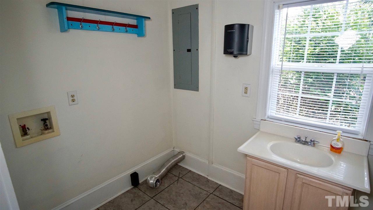 1512 Green Street Raleigh, NC 27603 - Photo 27 of 30