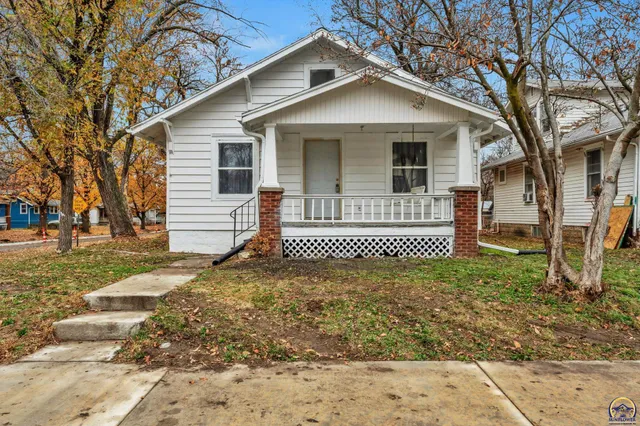 $120,000 | 2016 Southwest 12th Street, Topeka, KS 66604