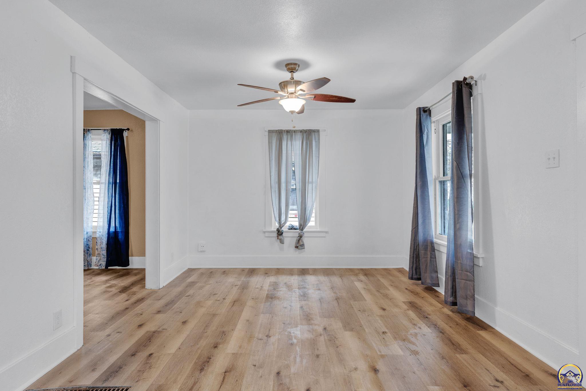 2016 Southwest 12th Street Topeka, KS 66604 - Photo 6 of 22