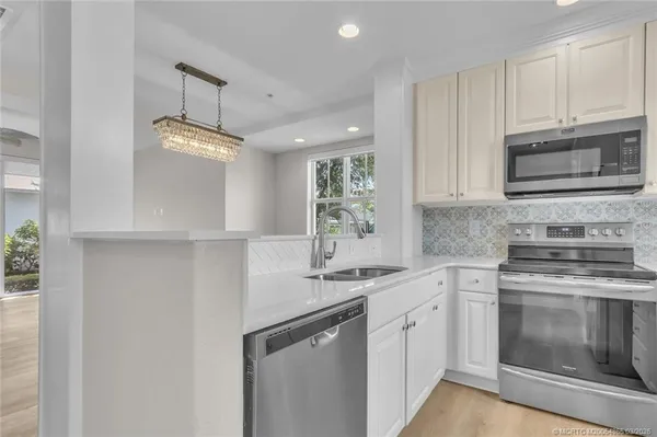 $2,850 | 3651 Northeast Pineapple Avenue, Jensen Beach, FL 34957