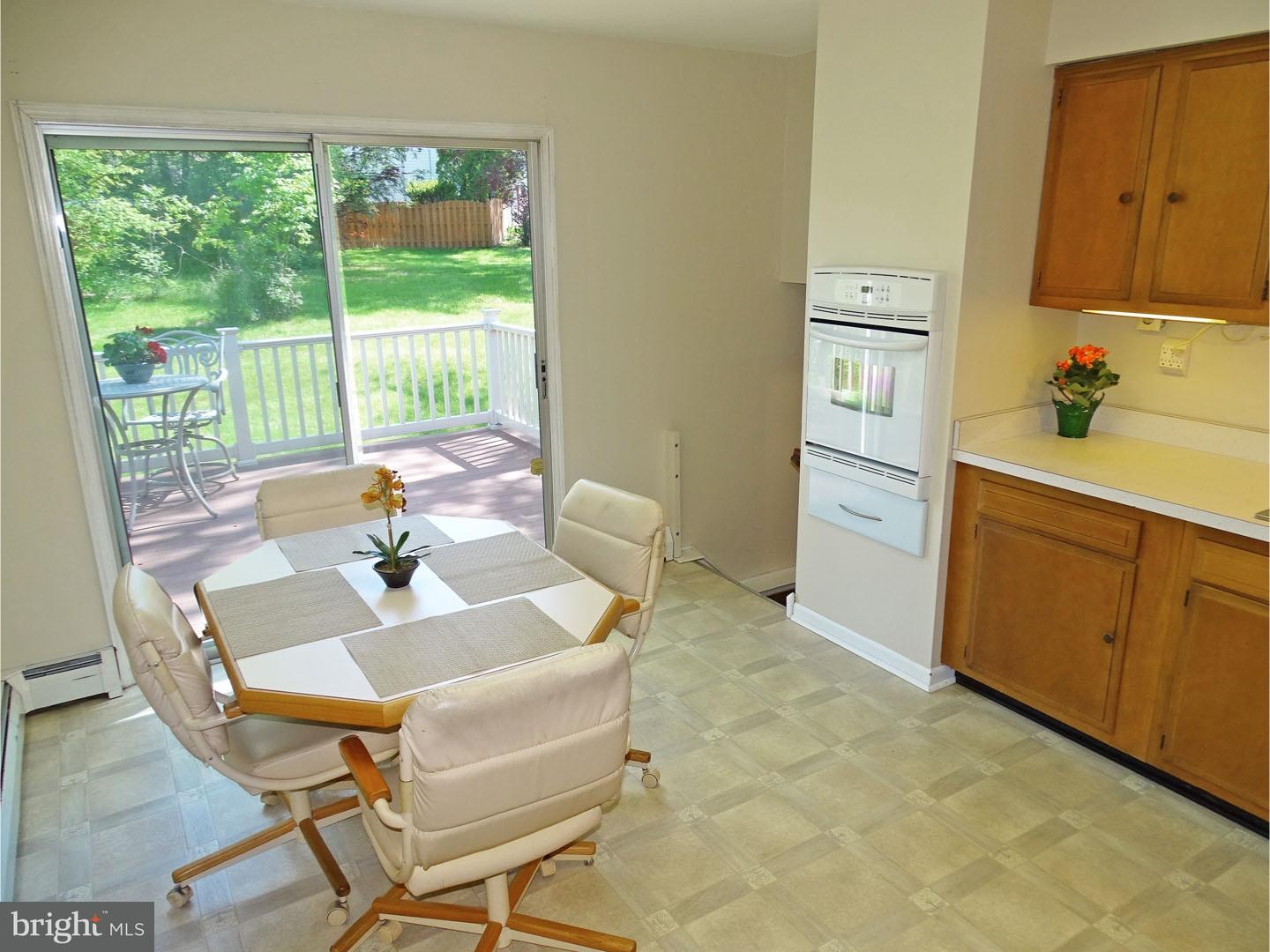 7 Deerpath Road Churchville, PA 18966 - Photo 8 of 25 Kitchen