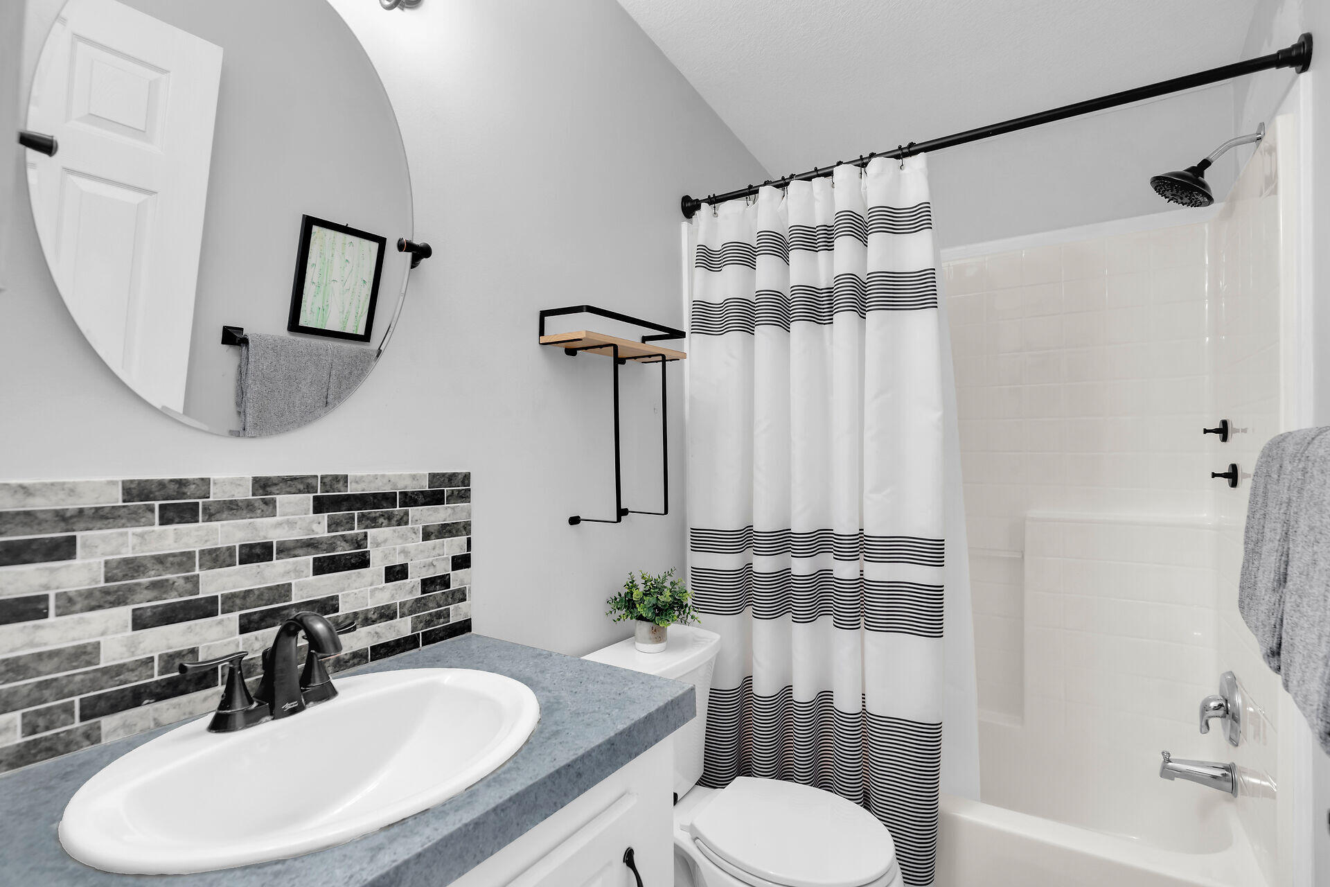 511 Ave D, Unit 2 Key West, FL 33040 - Photo 18 of 24 virtual-tour-363115-mls-high-res-image-1