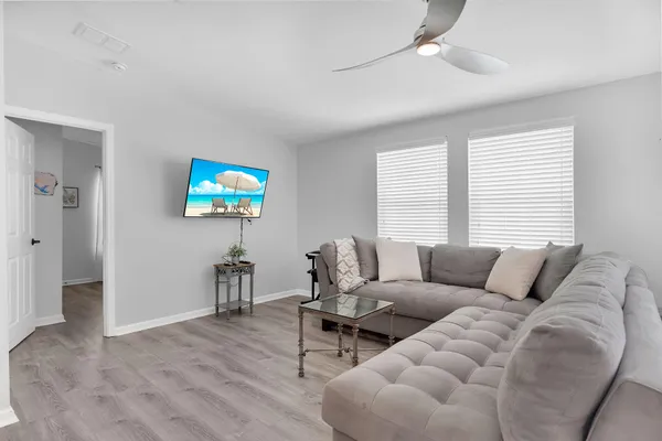 $4,200 | 511 Ave D, Unit 2, Key West, FL 33040