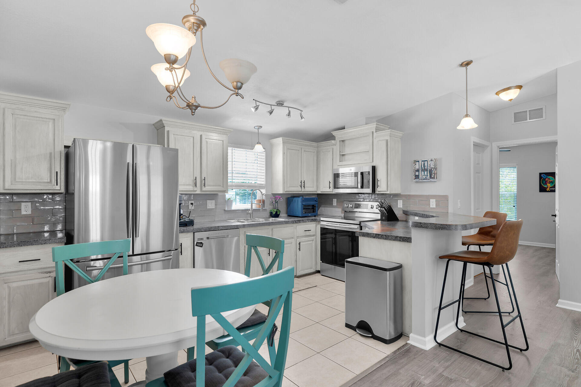 511 Ave D, Unit 2 Key West, FL 33040 - Photo 6 of 24 virtual-tour-363115-mls-high-res-image-5