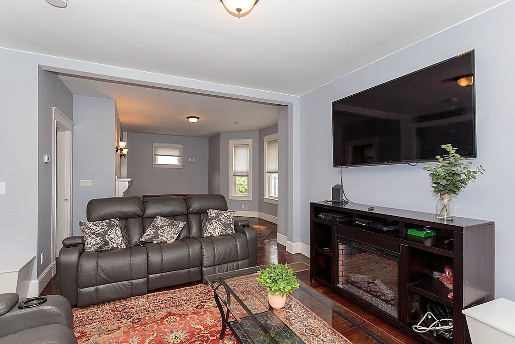 38 Shepton Street Boston, MA 02124 - Photo 7 of 33 Gallery Image 7