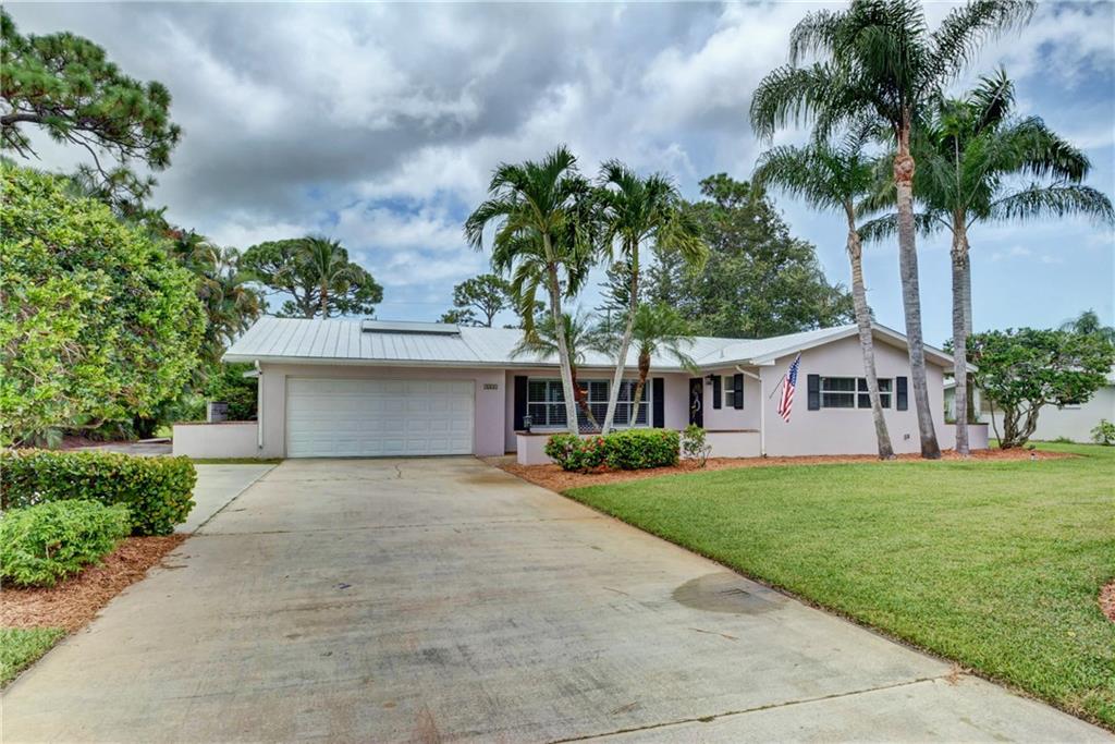 1663 Northwest Spruce Ridge Drive Stuart, FL 34994 - Photo 2 of 39 Gallery Image 2