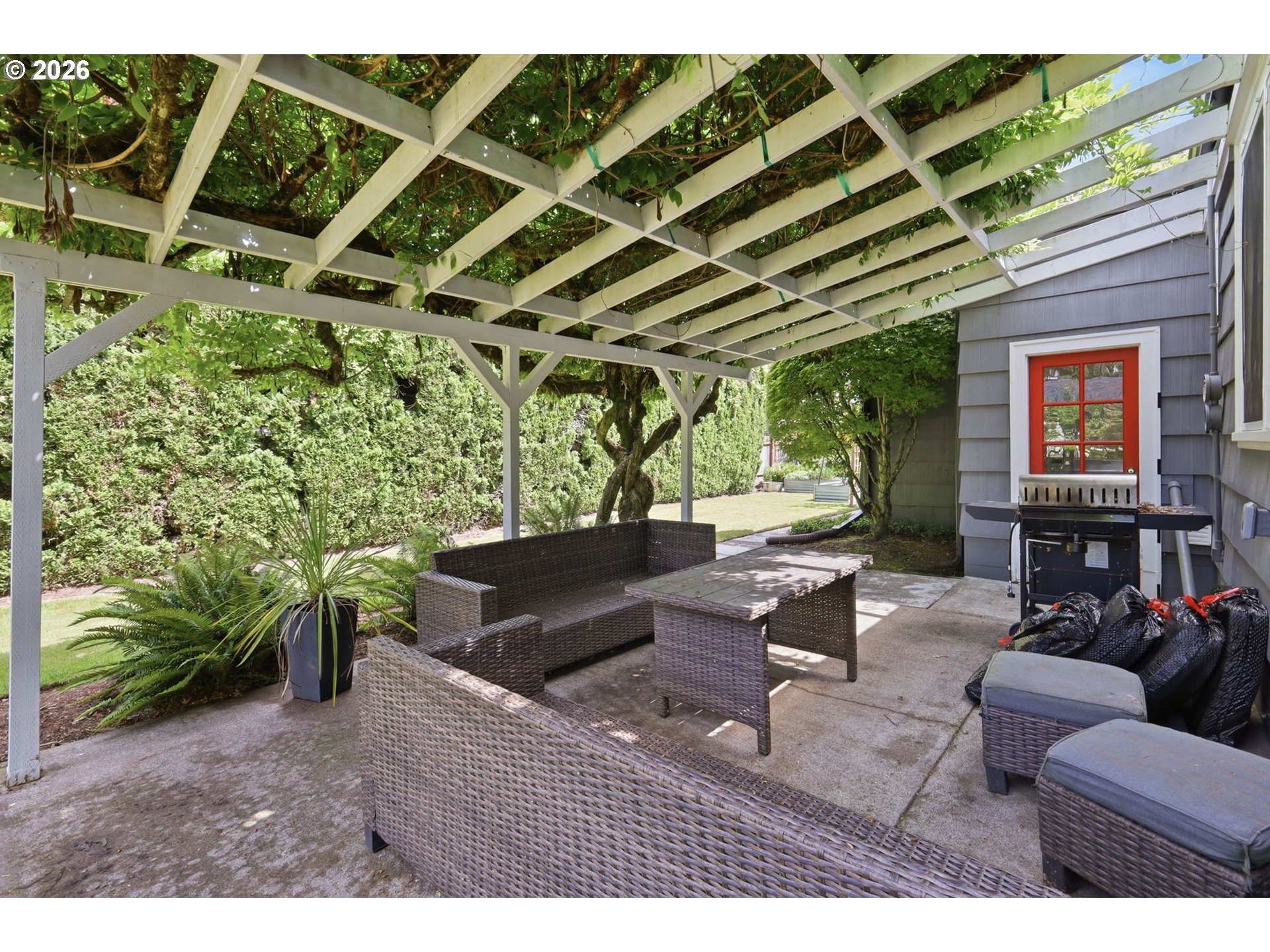 2290 Sandy Drive Eugene, OR 97401 - Photo 41 of 45