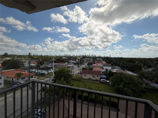 $2,199 | 1801 Southwest 32nd Avenue, Unit 501, Miami, FL 33145