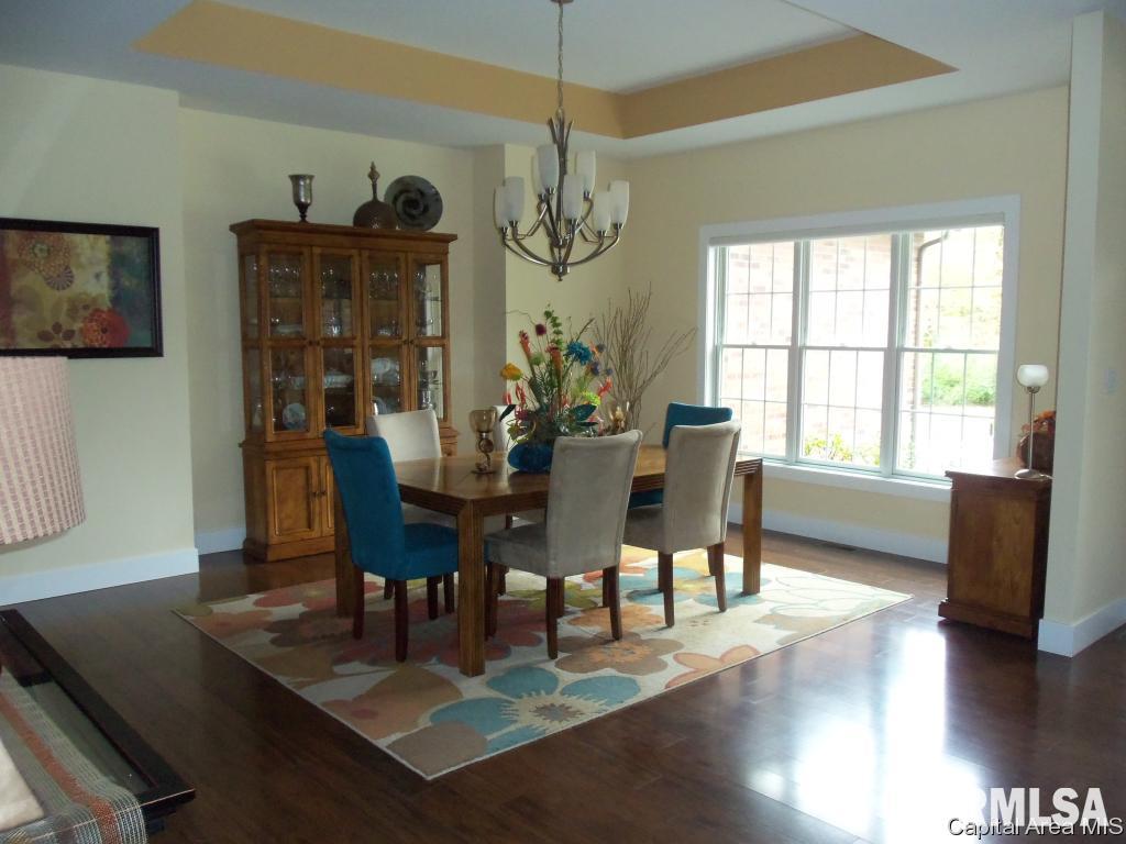620 Poinsettia Place Springfield, IL 62711 - Photo 4 of 17 Gallery Image 4