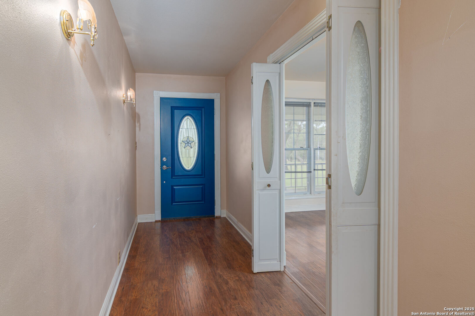 2981 Vivroux Ranch Road Seguin, TX 78155 - Photo 16 of 50 wooden floor in a gallery