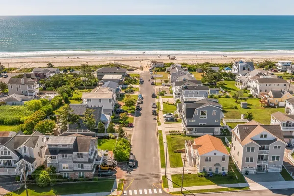 $1,900,000 | 22 Williams Avenue, Strathmere, NJ 08248