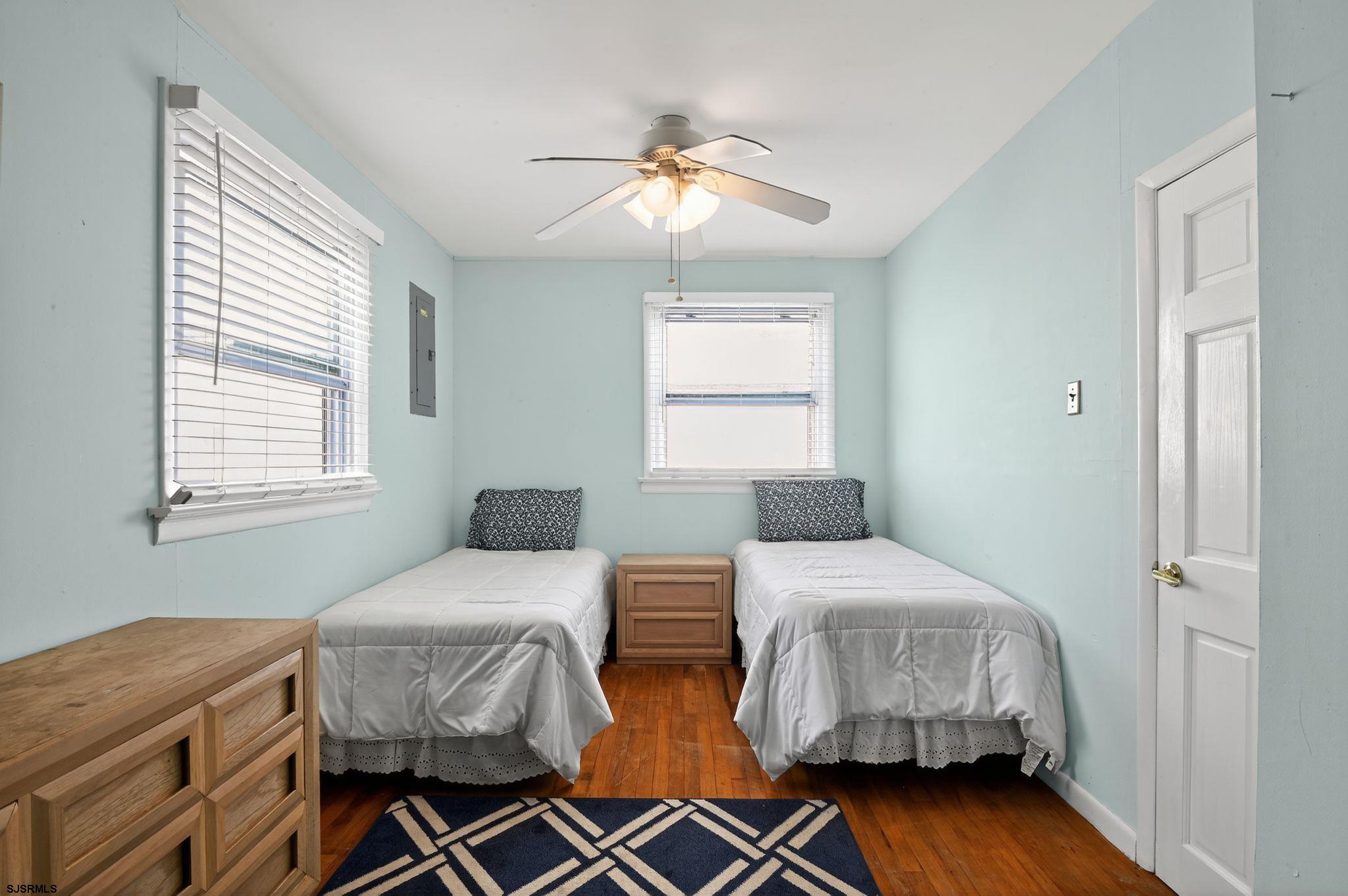 22 Williams Avenue Strathmere, NJ 08248 - Photo 6 of 40