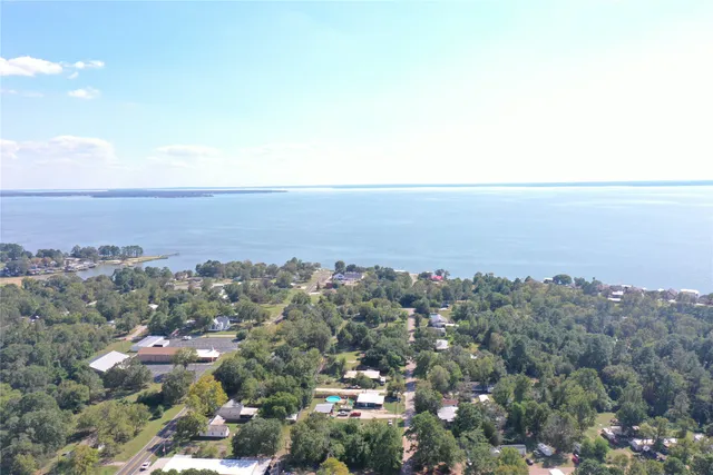 $1,500 | 356 South W West, Onalaska, TX 77360