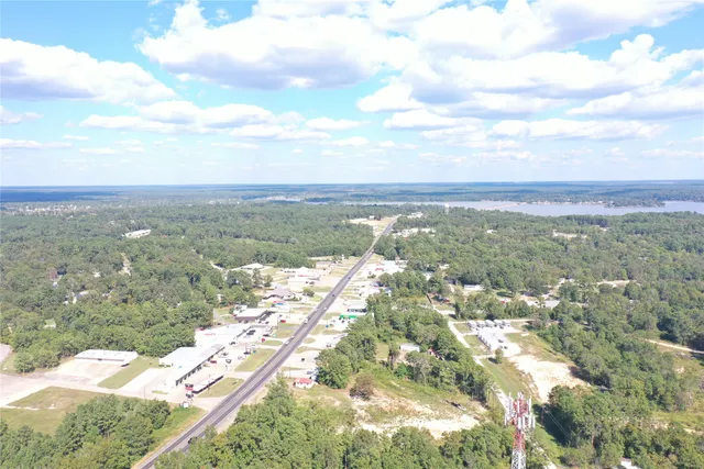 $1,500 | 356 South W West, Onalaska, TX 77360