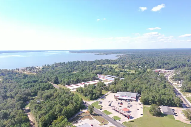 $1,500 | 356 South W West, Onalaska, TX 77360