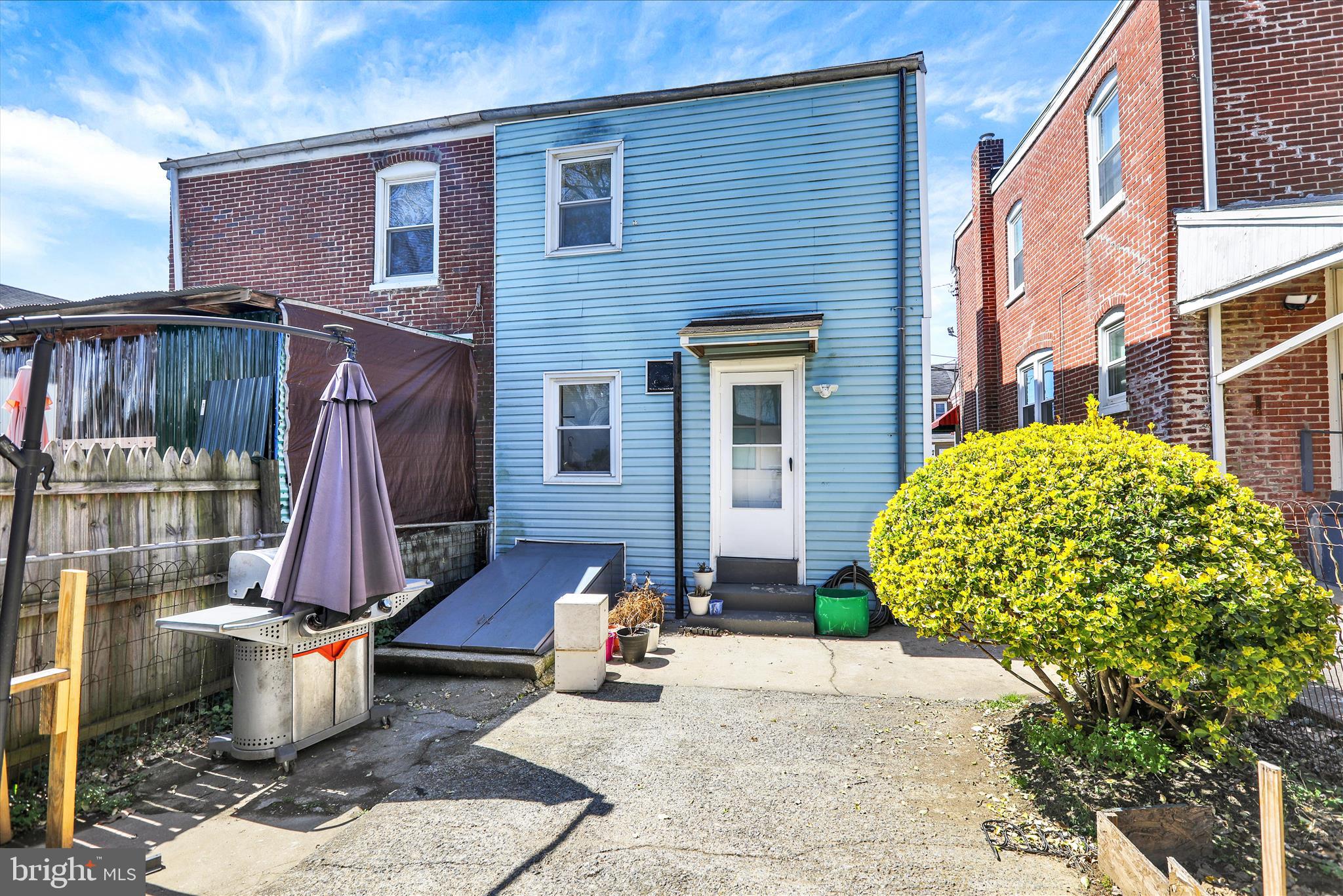 655 South Ann Street Lancaster, PA 17602 - Photo 15 of 18 a view of a dinning tables and chairs in patio