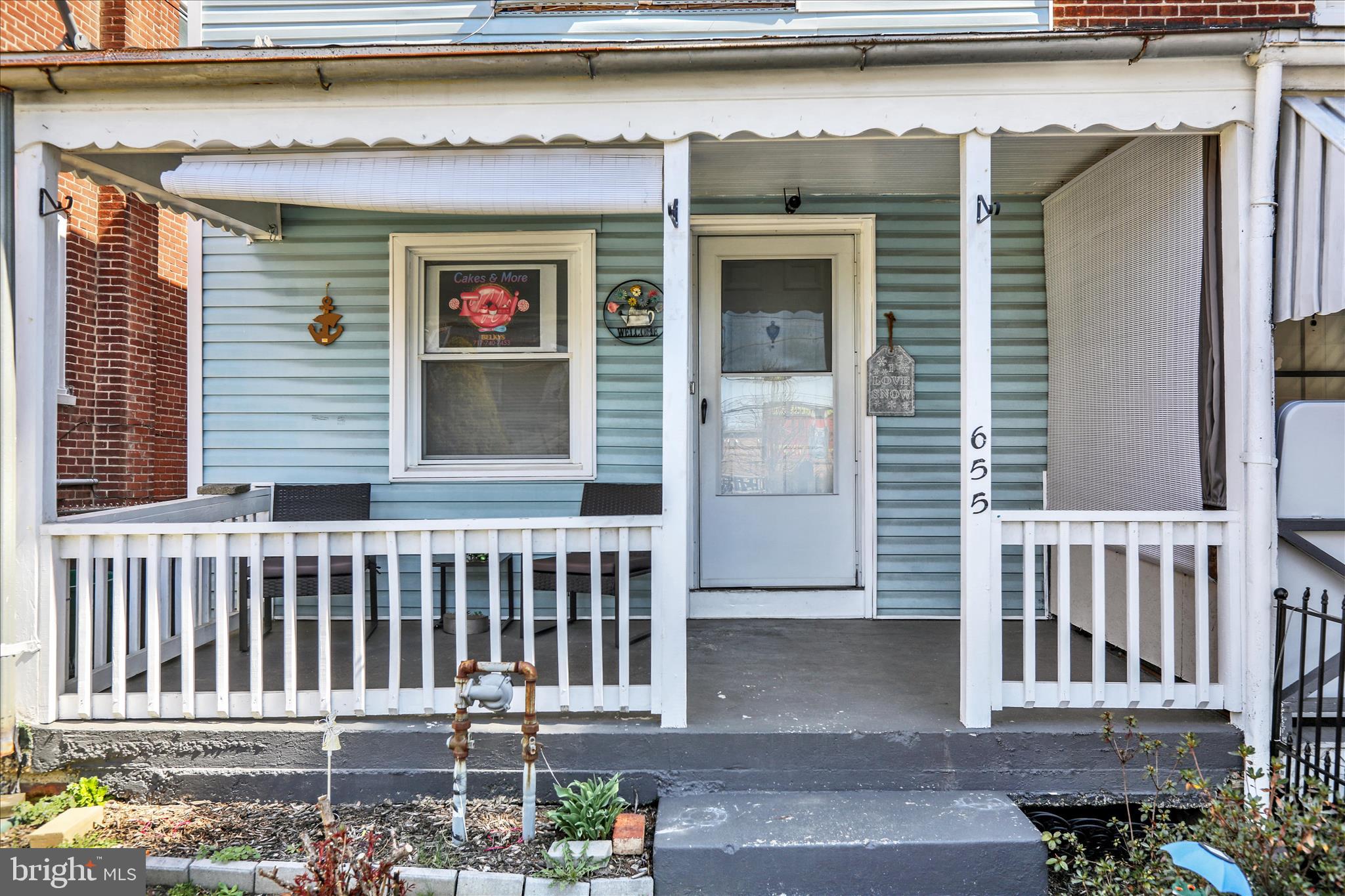 655 South Ann Street Lancaster, PA 17602 - Photo 2 of 18 a view of a house with a porch