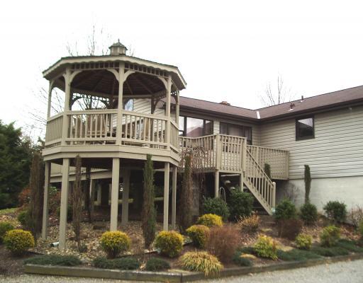 253 Wagner Road Evans City, PA 16033 - Photo 11 of 12 Patio/Deck.