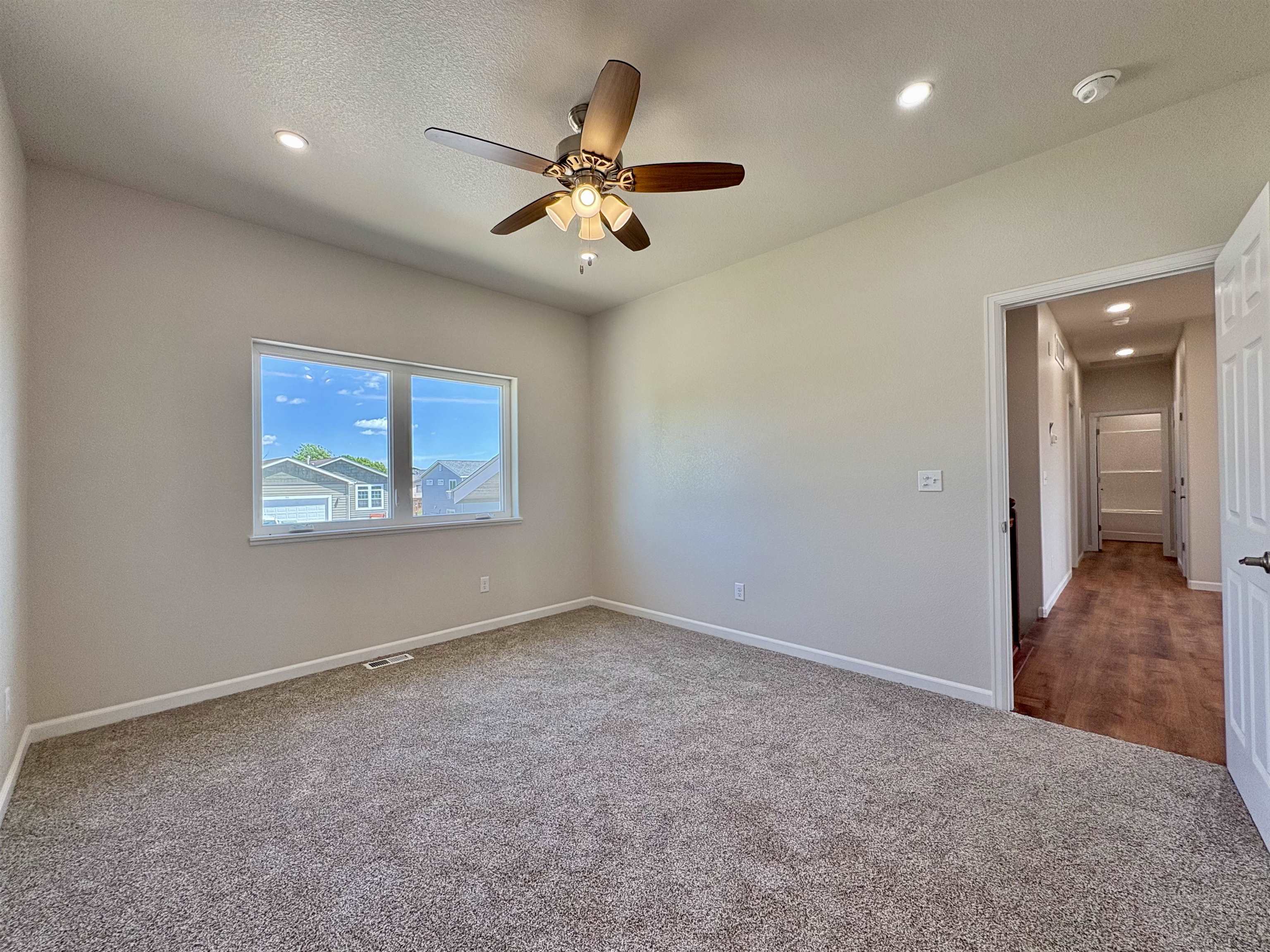 915 Flicker Street Douglas, WY 82633 - Photo 16 of 34