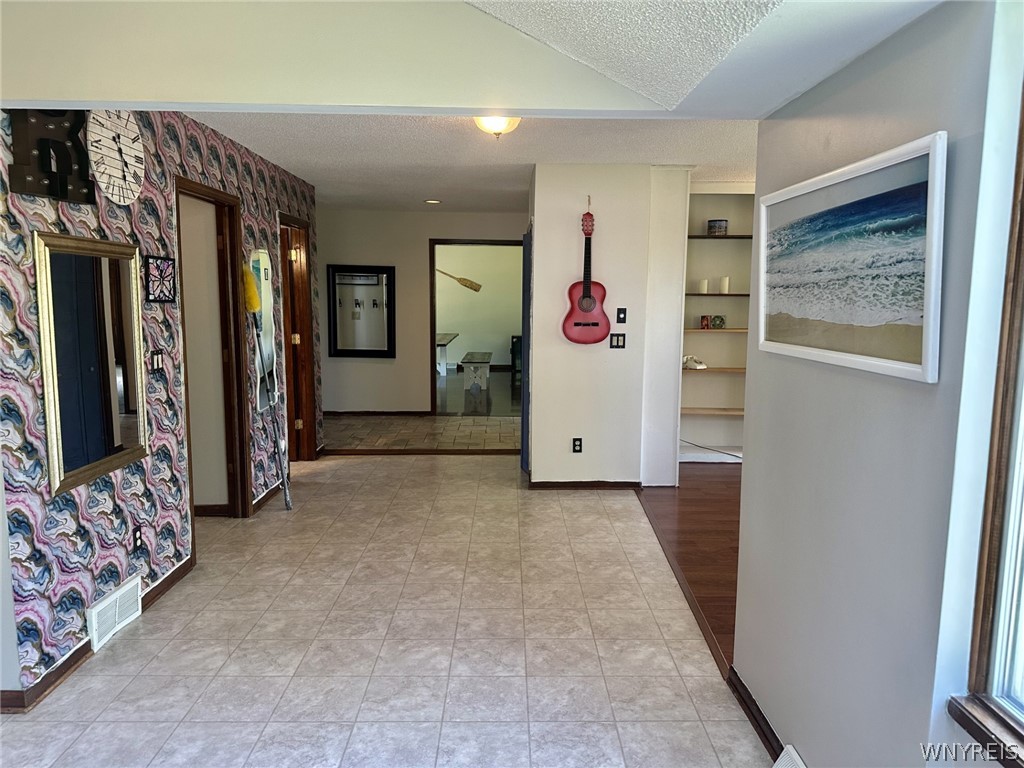 2348 Berg Road West Seneca, NY 14218 - Photo 16 of 34