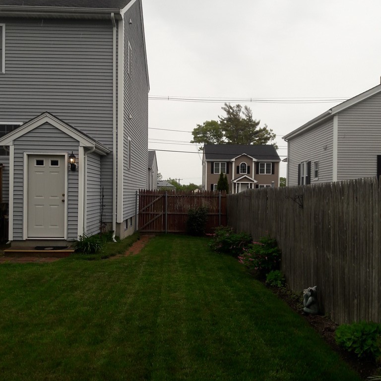 797 Jefferson Street Fall River, MA 02721 - Photo 8 of 18